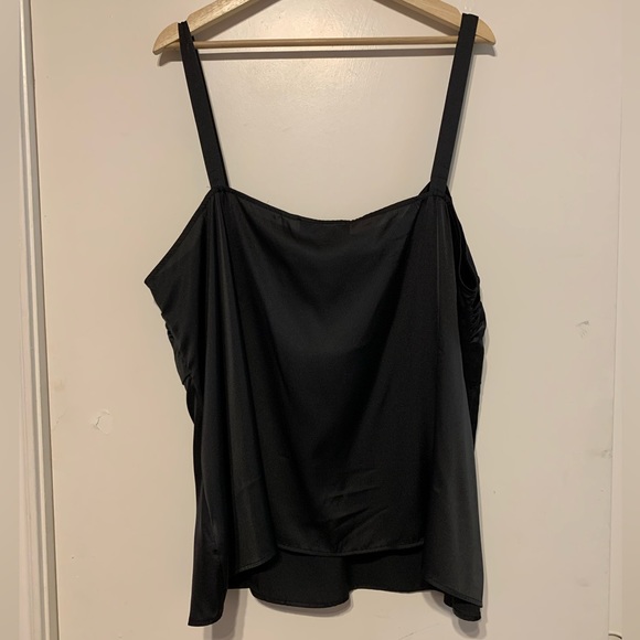 NWT eloquii Twist Detail Satin Cami Size 24 - Picture 5 of 9